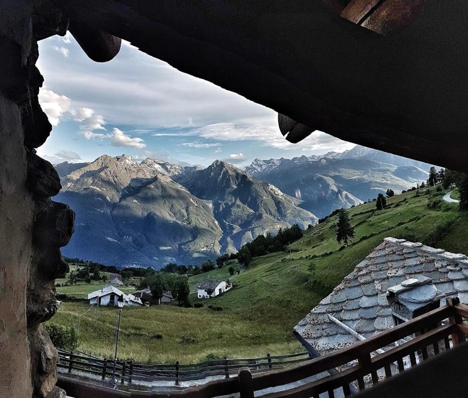 Baita di charme con vista meravigliosa Verrayes Esterno foto